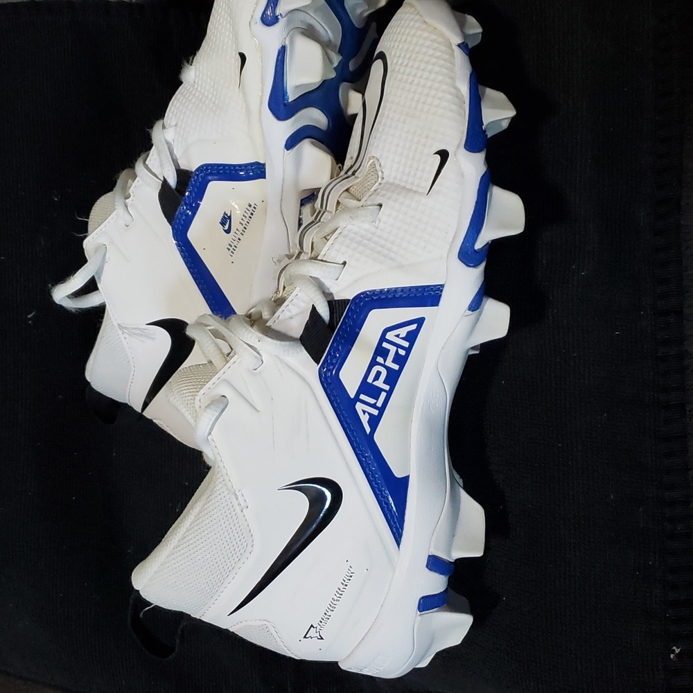 Nike Alpha Menace 3 Shark Football Cleats. Mens size 8